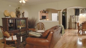 729719538_comm_MainFileLongviewWalk5